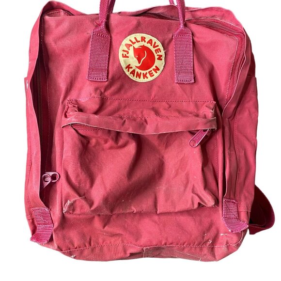 Fjallraven "Kanken" Maroon Backpack, 13" Laptop Sleeve -- Beat Up But Good - Picture 3 of 13